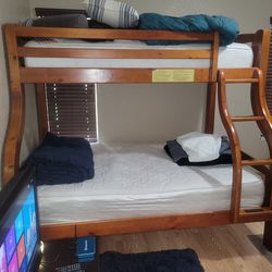Bunk bed