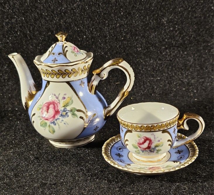 Victoria Garden Miniature Decorative Teapot Set Floral Rose Pattern W/ Gold Trim