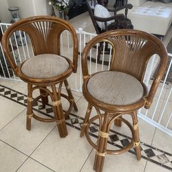 2 Matching Wooden Swivel Barstools Or Chairs
