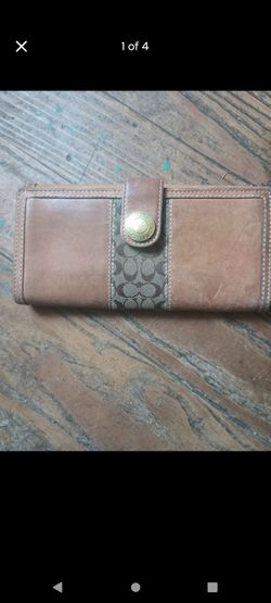 Coach wallet