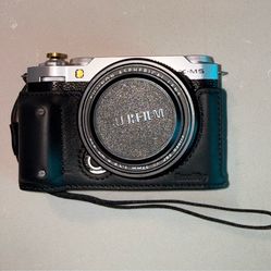 Fujifilm X-M5 + XF 16–50mm + XF 27mm WR | Full Kit | Mint