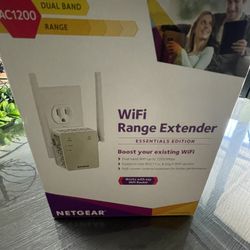 NETGEAR WiFi Extender 