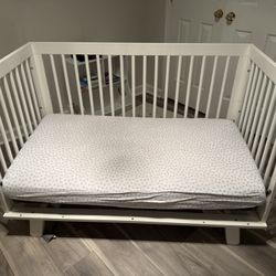 3-in-1 Convertible Crib