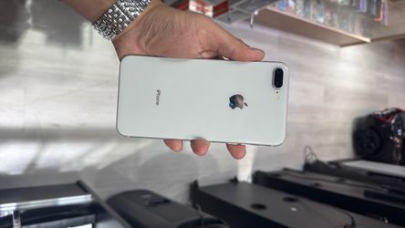 iPhone 8+ unlocked 90% battery health