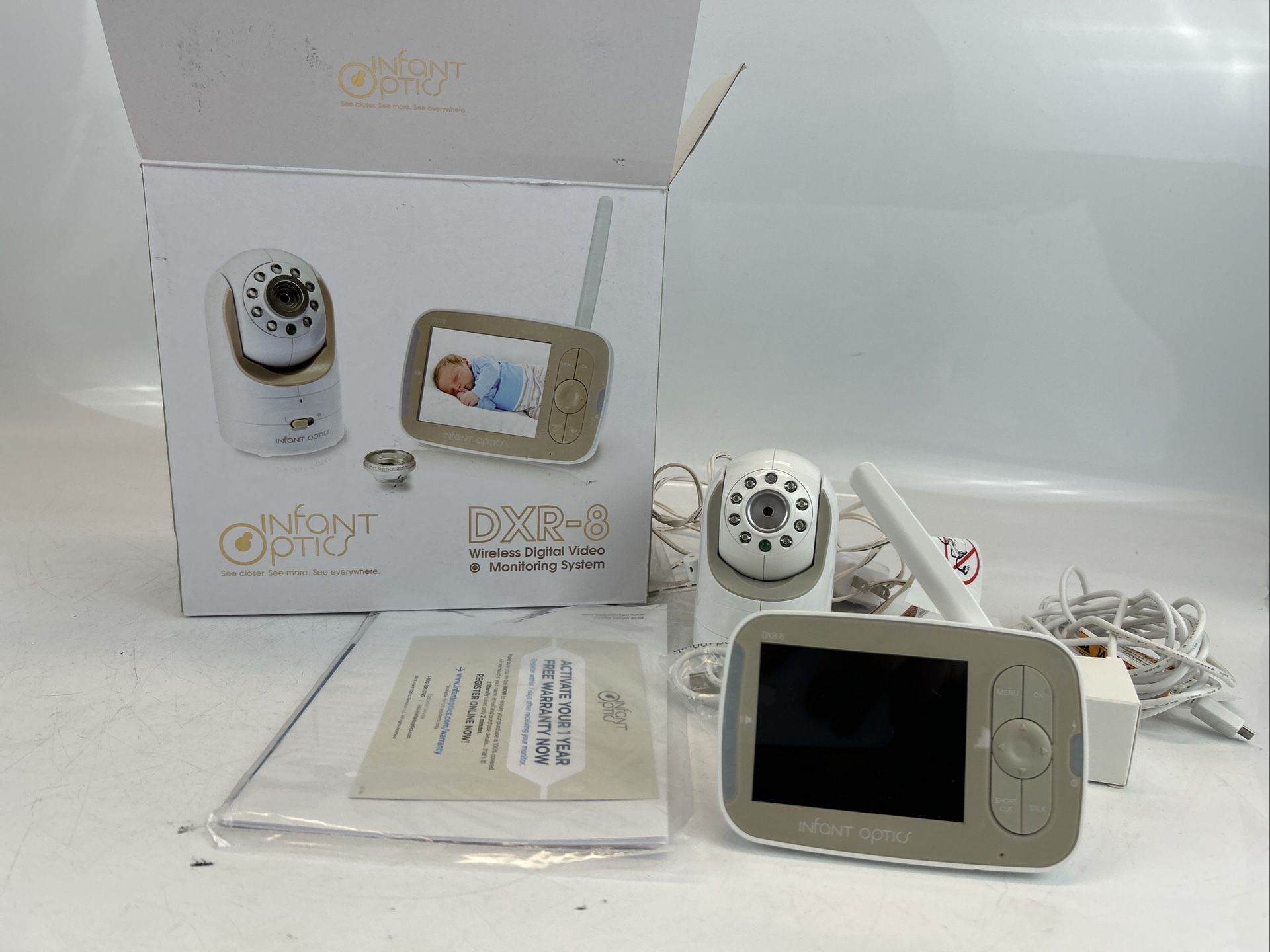 Treat & Train - Remote Treat Dispensing Dog Training System