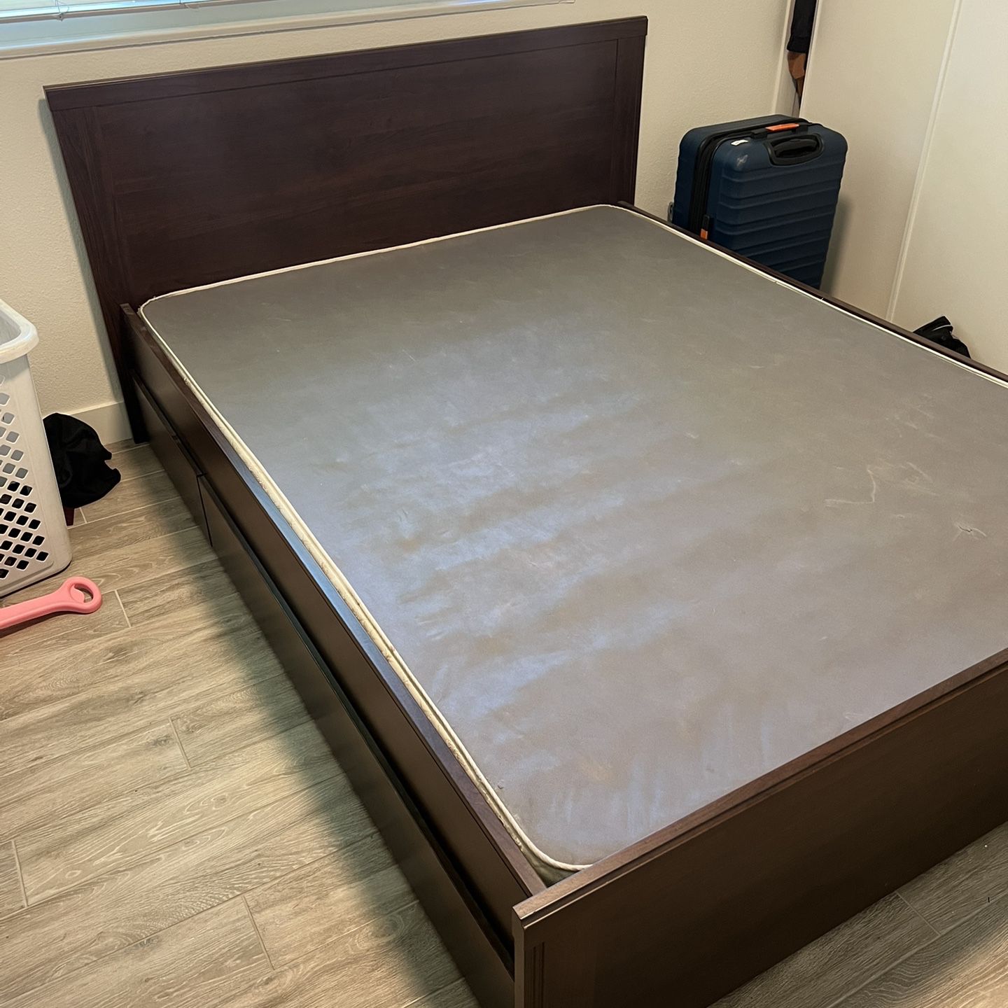 Queen Bed Frame And Box Spring 