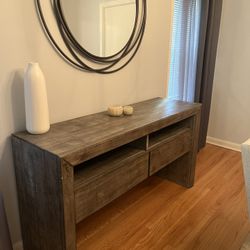 Dining table/ Buffet Table