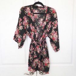 Floral Belted Kimono Robe Size Small