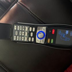 Amazing Massage Chair "Cozzia"