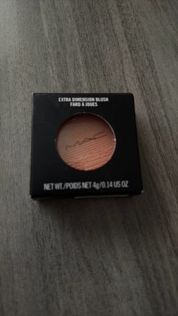 MAC Extra Dimension Blush “ just a pinch “
