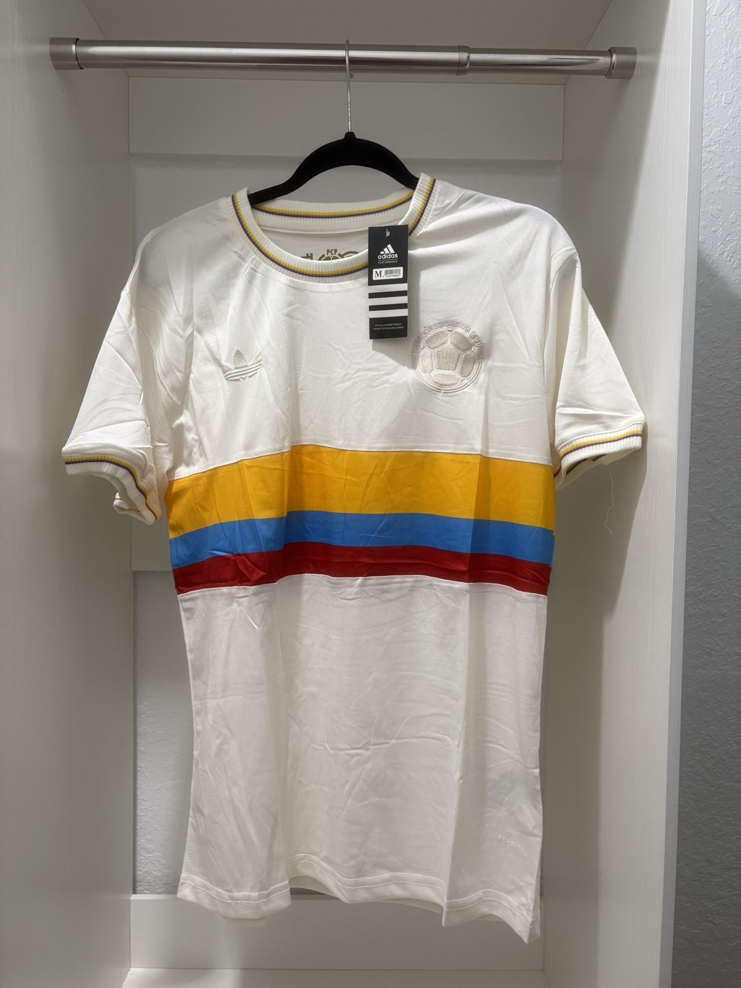 Adidas Colombian Men’s Soccer Jersey