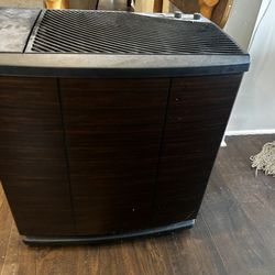 Dehumidifier 