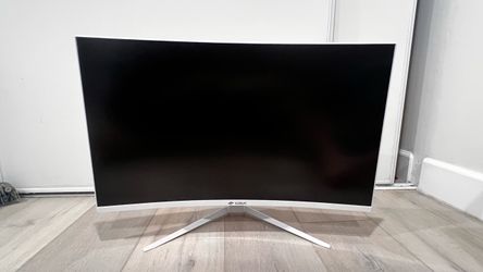 CRUA 32” monitor 60HZ