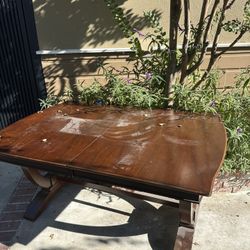 Table In A Good Condition Needs To Be Cleaned - Best Price PHYSICAL PICKUP IN BURBANK 