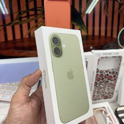 iPhone 17 regular lavender Color New Unlocked 