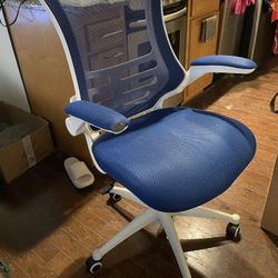 Ergonomic Swivel Chair, Mid-Back