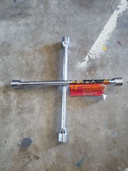 Universal Lug Wrench