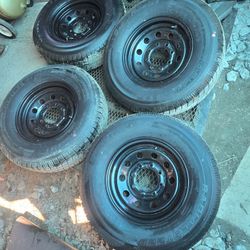 Castle Rock St 235/80/R16