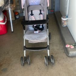TODDLER STROLLER OR INFANT  CLEAN