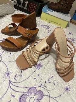 Dos pares zapatos, personas que calcen siete y medio u ocho excelente condición, dos pares por $12