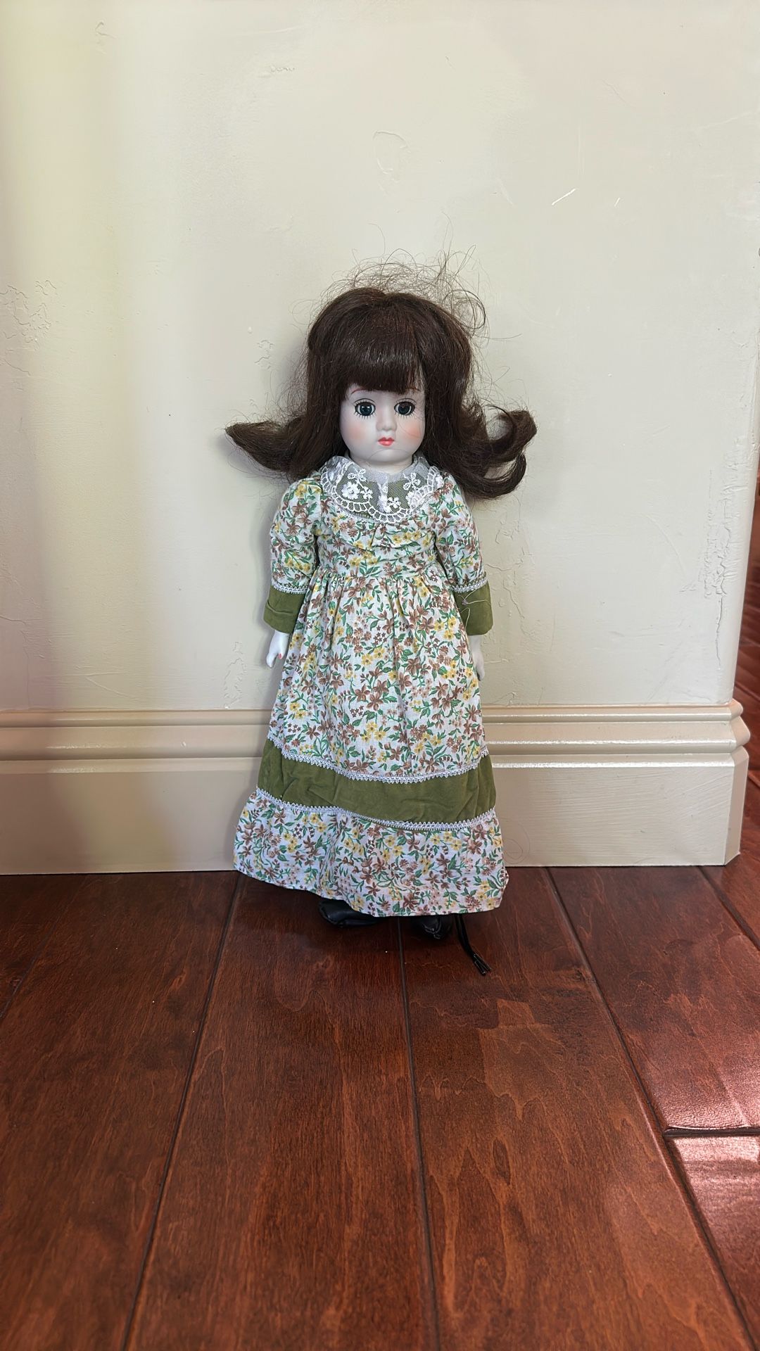 Vintage Porcelain Face/Hands 17” Brunette Girl Doll