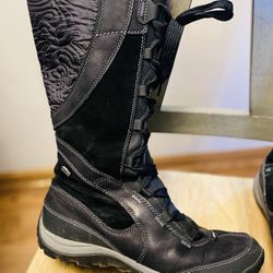 Merrell Snow Boots Women’s 10