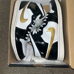 Jordan 1 Mid