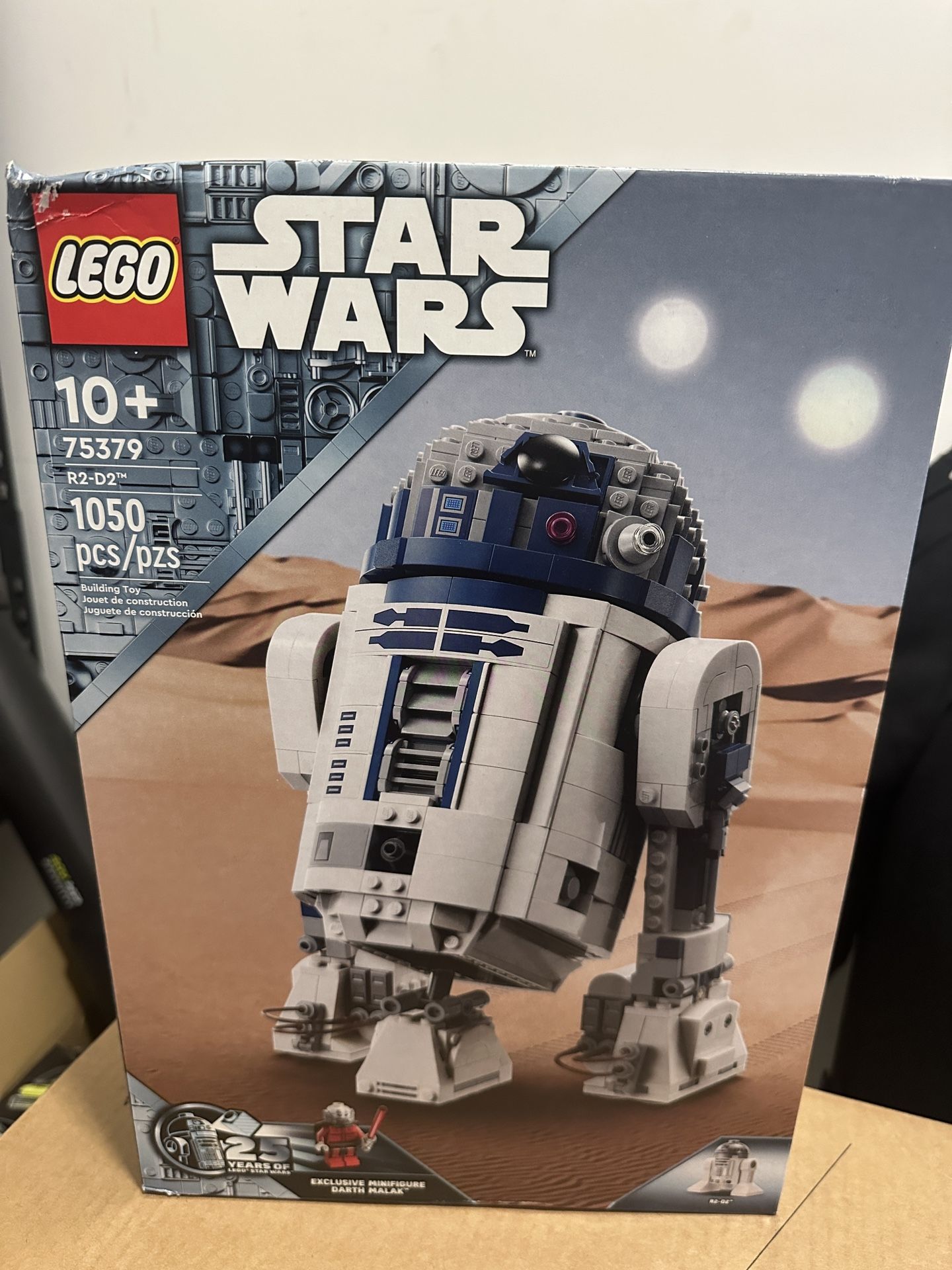 LEGO Star Wars R2-D2 Buildable Toy Droid for Display and Play 75379