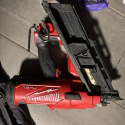 milwaukee m18 30 defeee framing nailer 