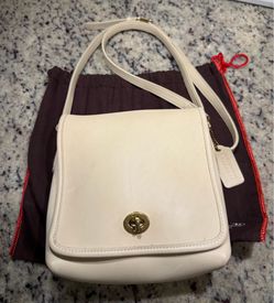 Vintage Coach Companion Flap Bag Turnlock 9076 in Bone / Off-White With Dust Bag