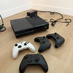 Xbox 360 And Controllers