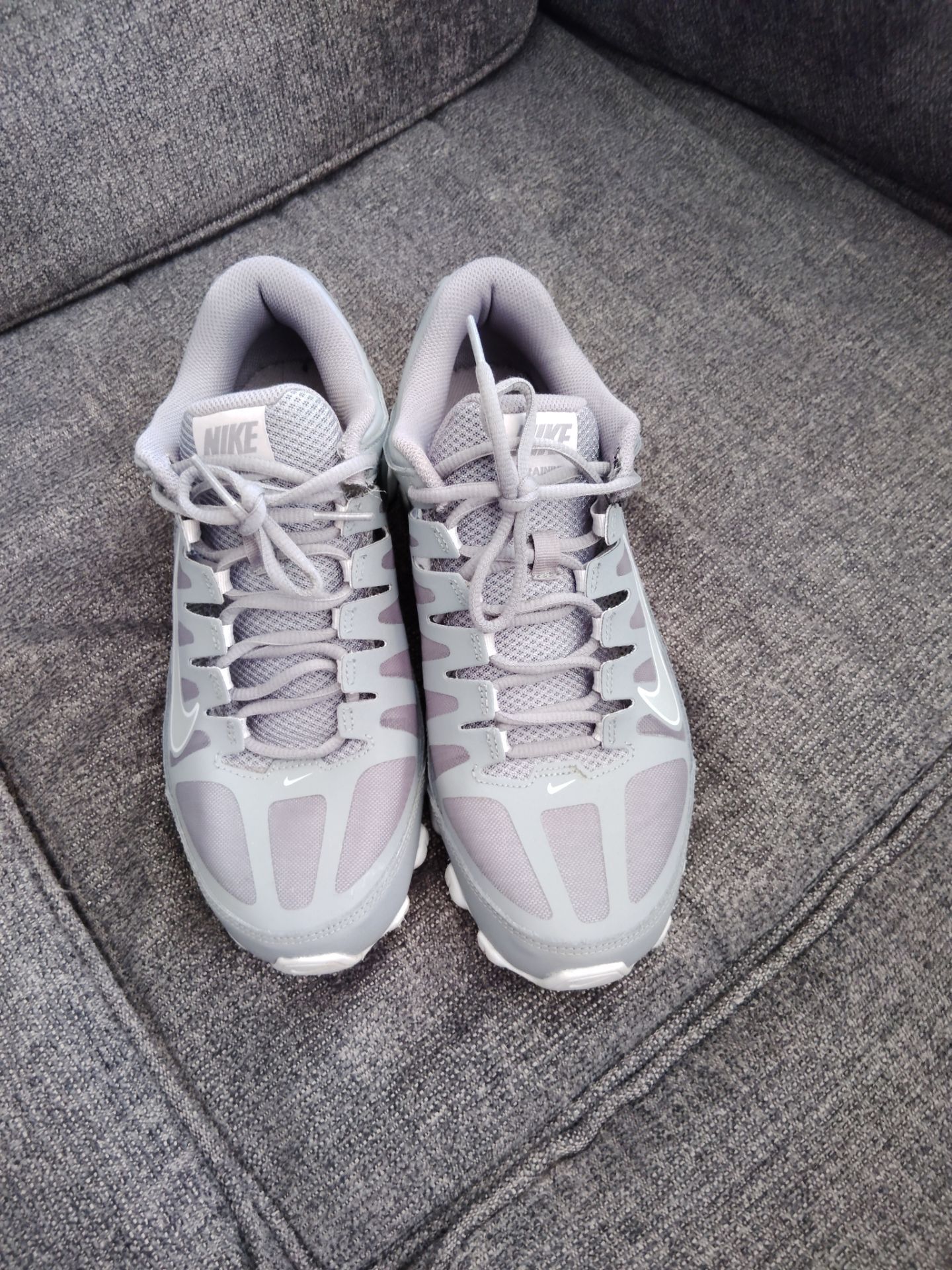 9.5 NIKE mens