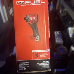 Milwaukee M18 Impact