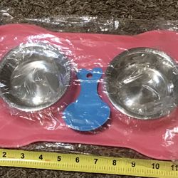 Puppy Water And Food Bowl On Silicone Mat