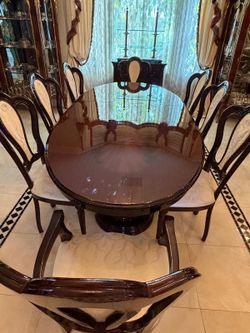 Round Mahogany Dining Table with 8 Chairs