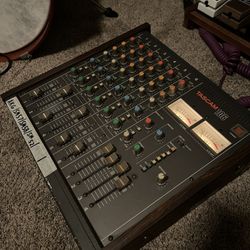 Tascam m106