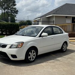 2010 Kia Rio Lx 4 CILINDERS 