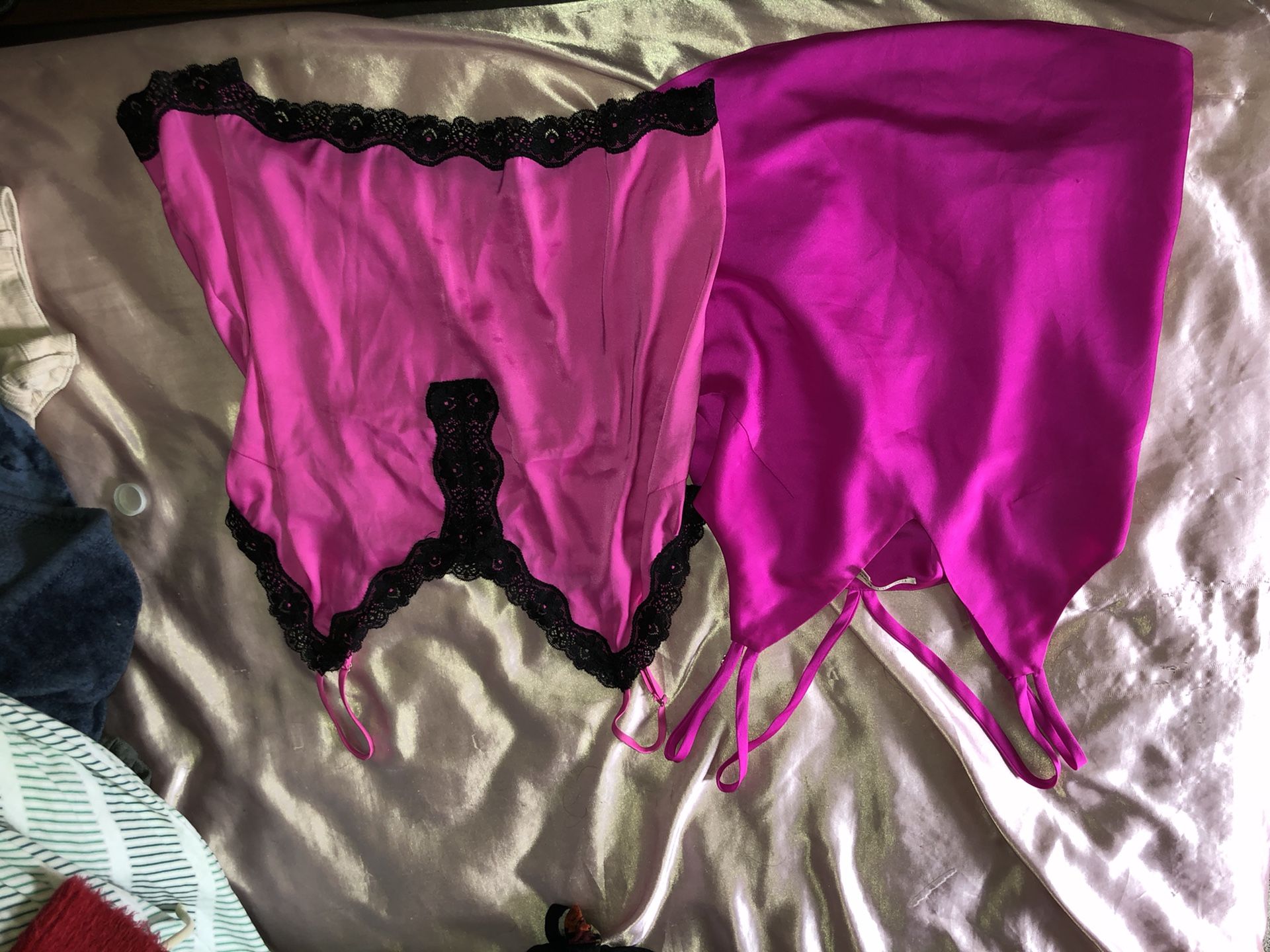 SILKY TANKS