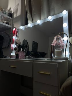 vanity mirror