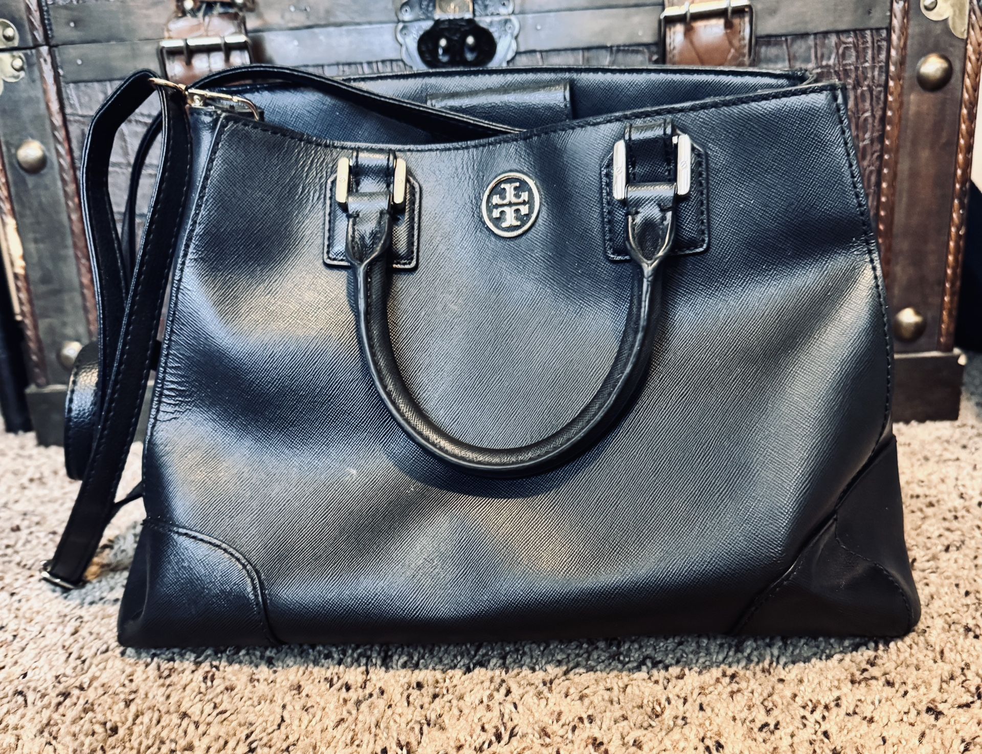 Tory Burch Robinson Double Zip Tote in black