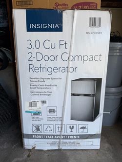 Insignia 3.0 Cu Ft 2-Door Compact Refrigerator