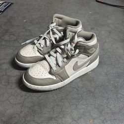 Nike Shoes Size 6 Used For Kids