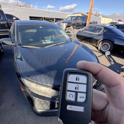 Car Keys/Fobs/Llaves De Autos 