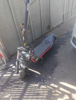 Segway zt3 pro under 20 miles like new