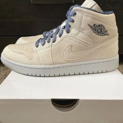 NEW Nike Jordan 1 Mid Size 9 Mens Shoes