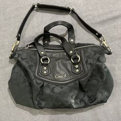 Coach Black Handbag Satchel • Like New