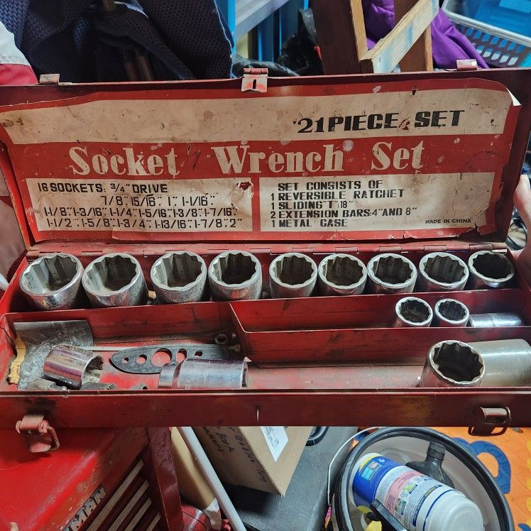 Socket Wrench Set