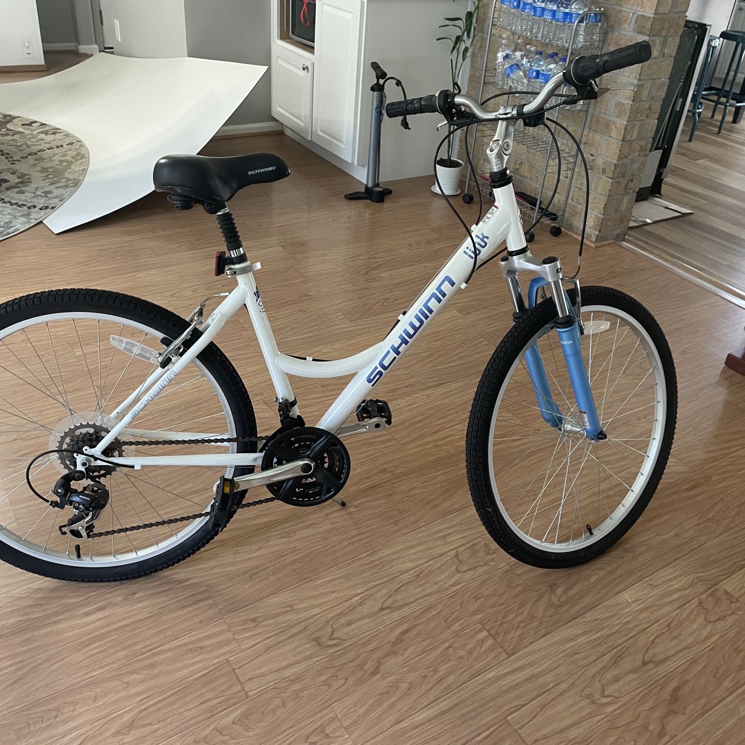 women Schwinn Bicycle for Sale in Virginia Beach, VA - OfferUp