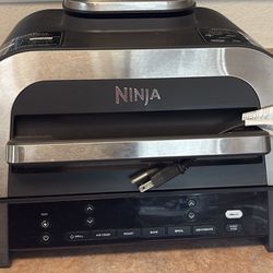Ninja DG551 Foodi Smart XL 6-in-1 Indoor Grill with Air Fry, Roast, Bake, Broil, & Dehydrate, Foodi