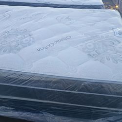 Brand new queen size pillowtop mattress and box spring free delivery depends on location